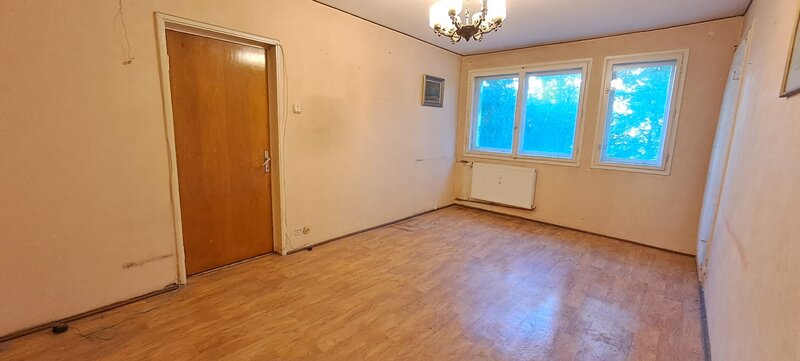 Dristor - Camil Ressu / P-ta Ramnicu Sarat, metrou la 450 m, etaj 2/10
