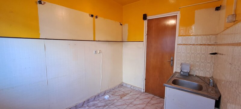 Dristor - Camil Ressu / P-ta Ramnicu Sarat, metrou la 450 m, etaj 2/10